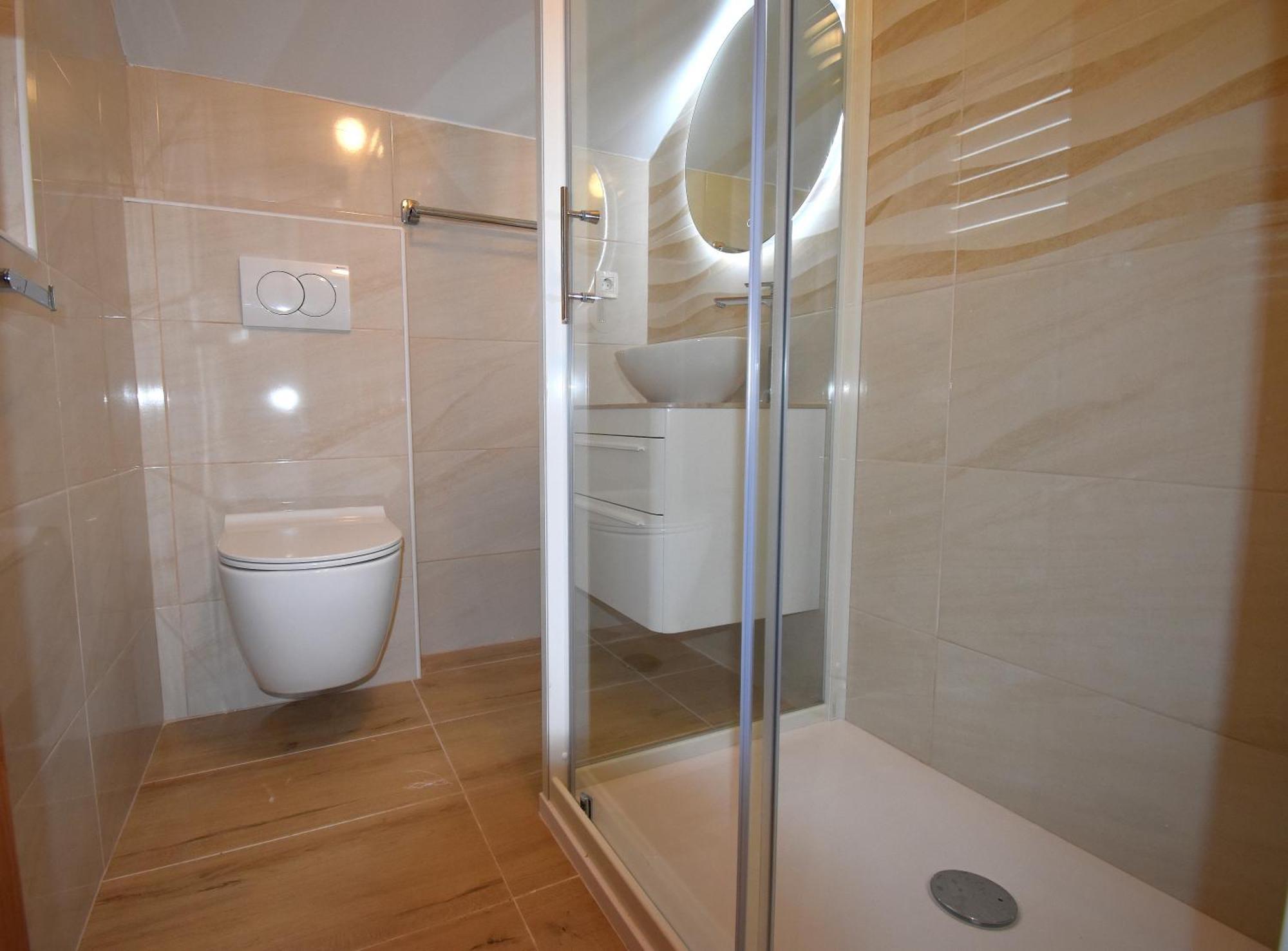 Guest House Sandra Rab Town Extérieur photo