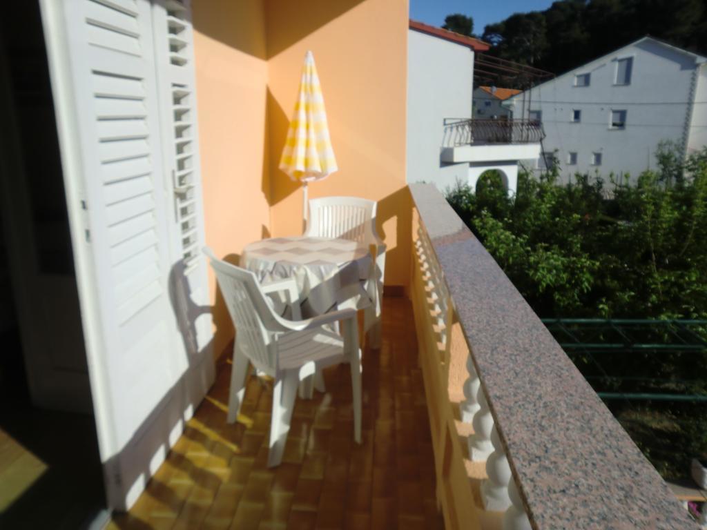 Guest House Sandra Rab Town Extérieur photo