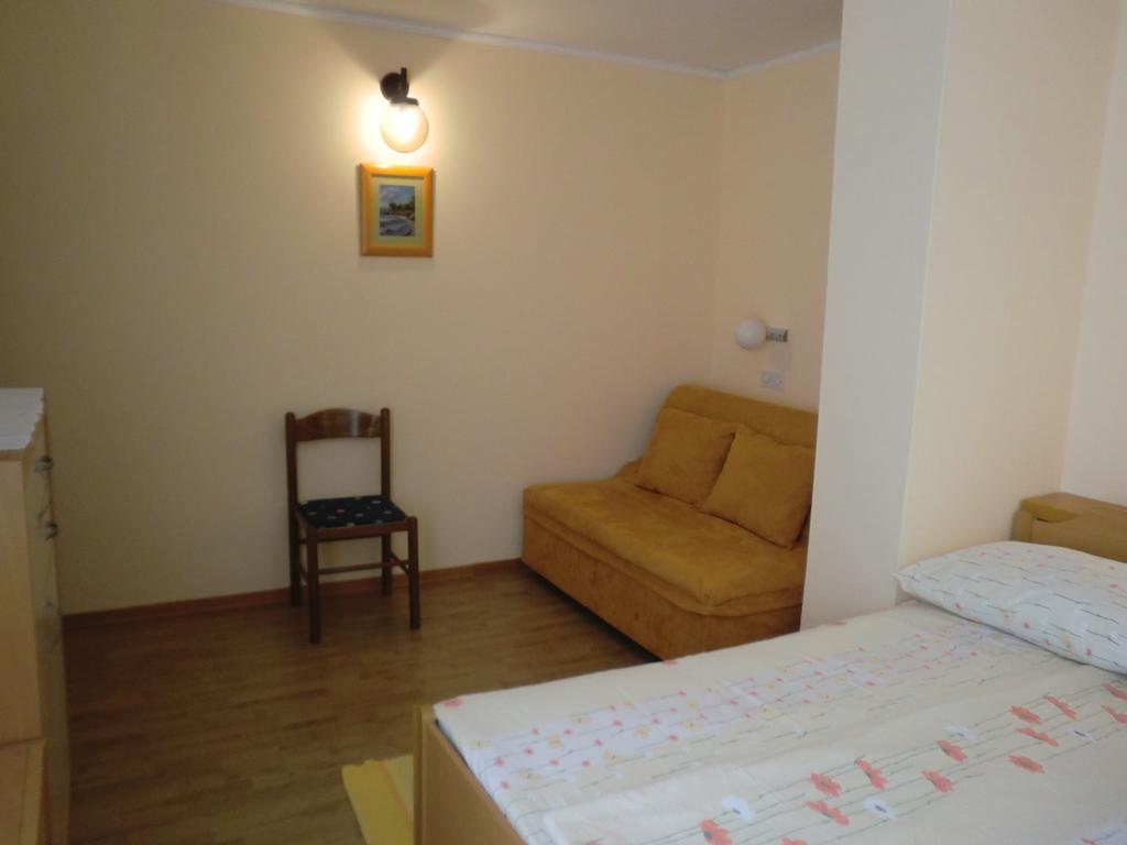 Guest House Sandra Rab Town Chambre photo